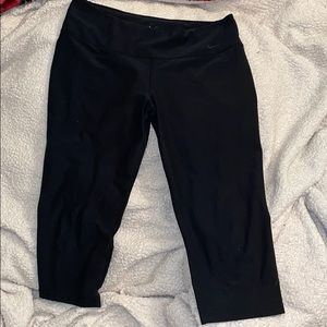 Nike• Wide Leg 3/4 Pants